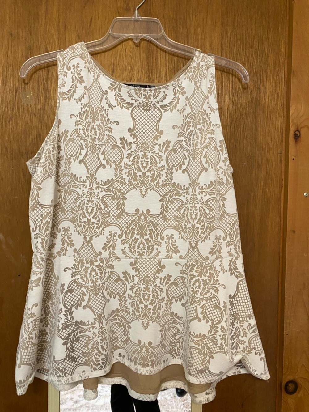 Apt. 9 Cream Top with Taupe Damask Print